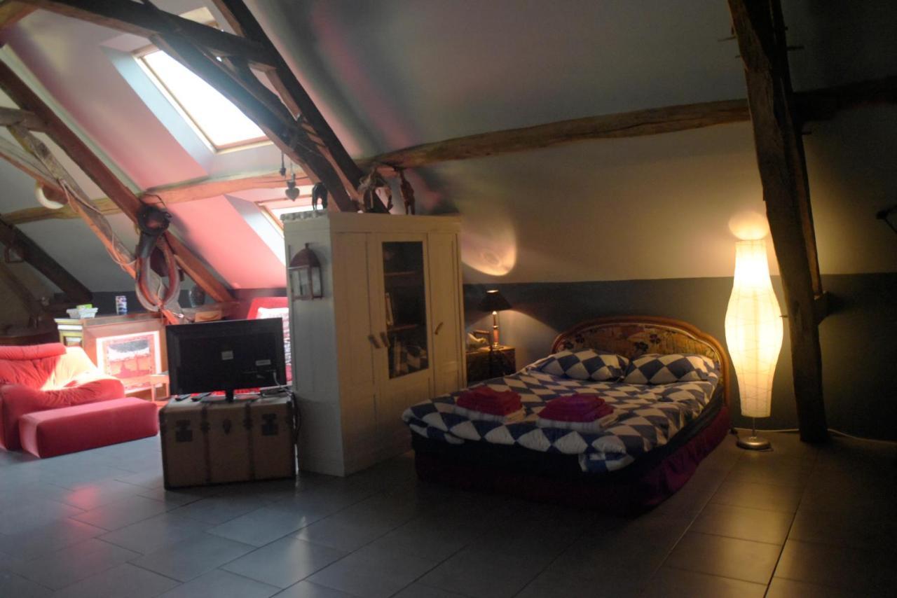 Courcelles-de-Touraine Gite Familial La Tabarderie מראה חיצוני תמונה